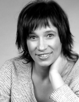 Plik:Ewa Tucholska.jpg