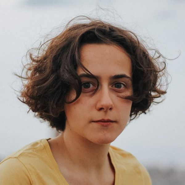 Plik:Emilia Bury.jpg