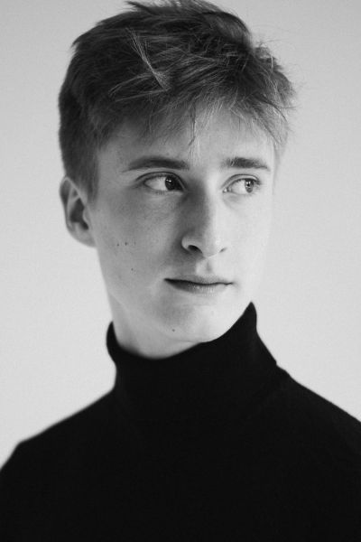 Plik:Michał Królikowski.jpg