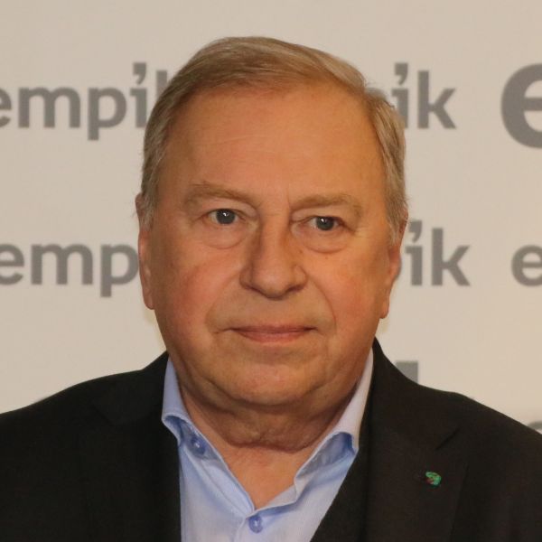 Plik:Jerzy Stuhr.jpg