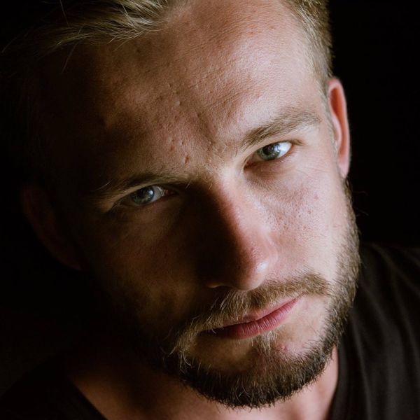 Plik:Łukasz Strzałka.jpg