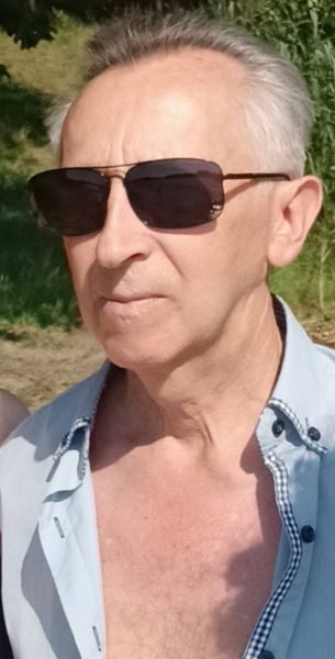 Plik:Robert Hurnowicz.jpg