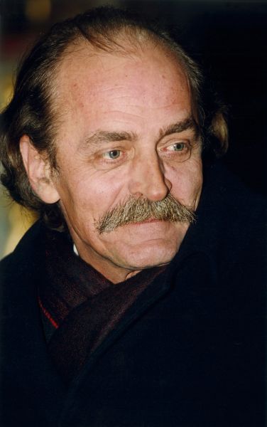 Plik:Jan Janga-Tomaszewski.jpg