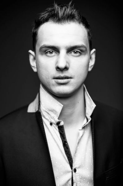 Plik:Damian Potębski.jpg