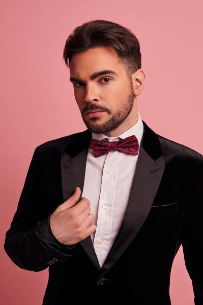 Plik:Stuart Burton.jpg