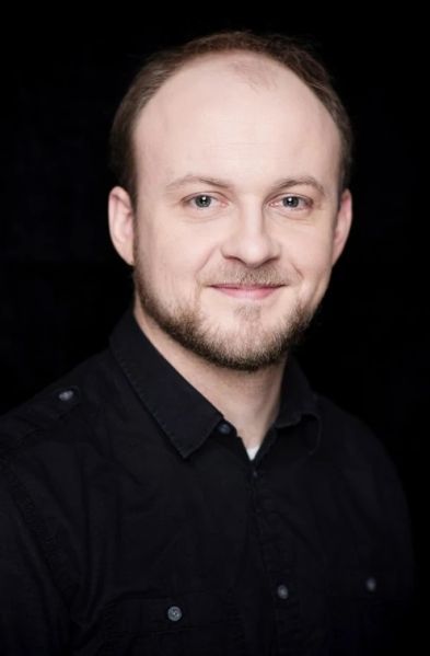 Plik:Maciej Więckowski.jpg