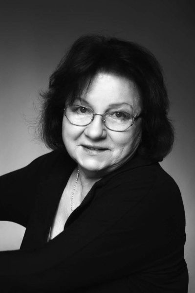 Plik:Elżbieta Wojnowska.jpg