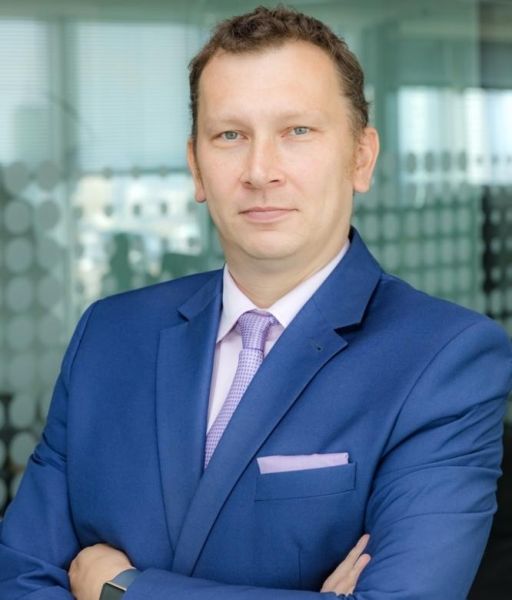 Plik:Tomasz Tymiński.jpg