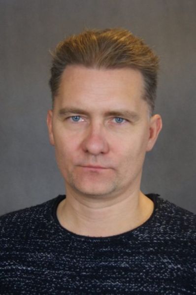 Plik:Tomasz Piątkowski.jpg
