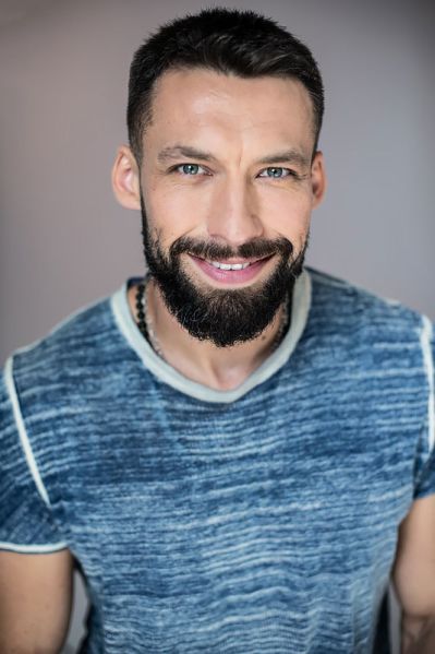 Plik:Bartosz Waga.jpg