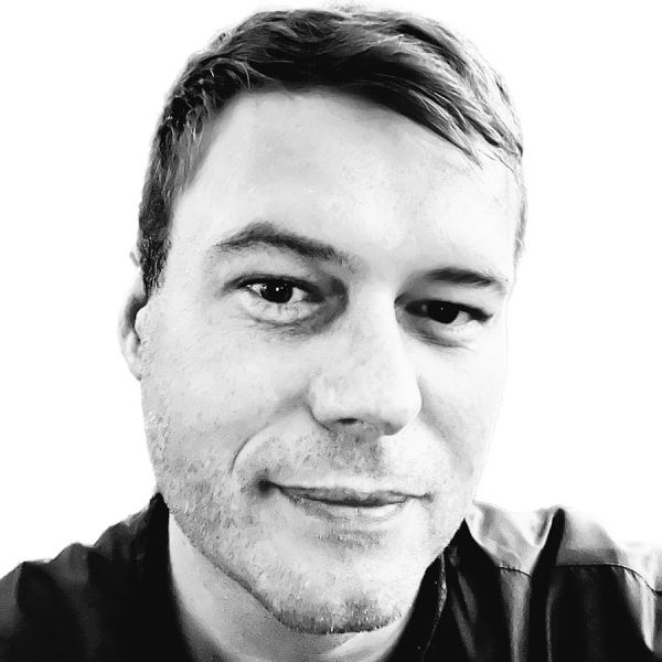 Plik:Maciej Skuratowicz.jpg