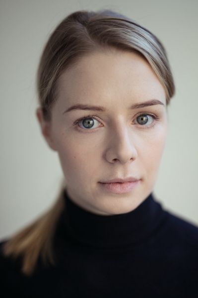 Plik:Karolina Gibki.jpg
