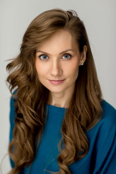 Plik:Kamila Molinari.jpg