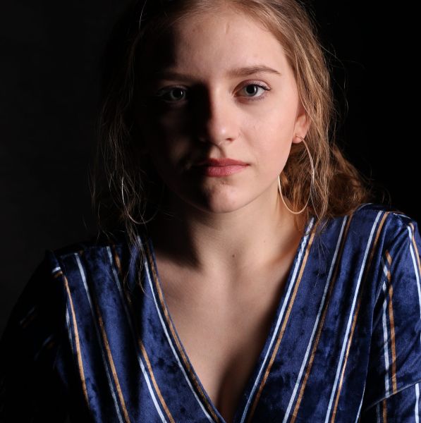 Plik:Dominika Myśliwiec.jpg