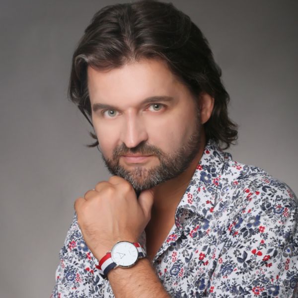 Plik:Marcin Kołaczkowski.jpg